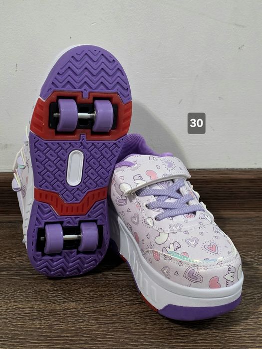 Role adidasi cu leduri