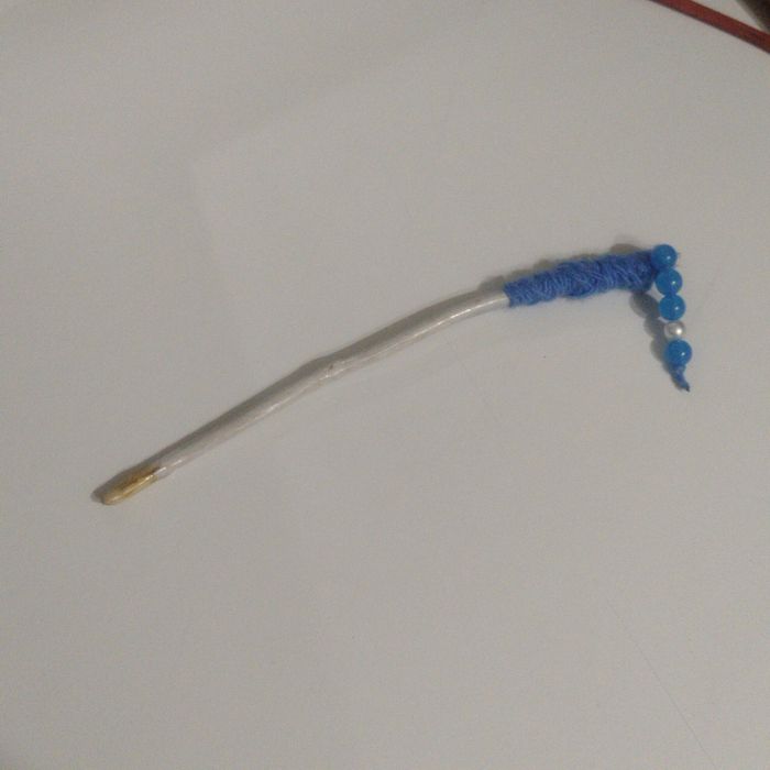 Шпилька из дерева, ручная работа