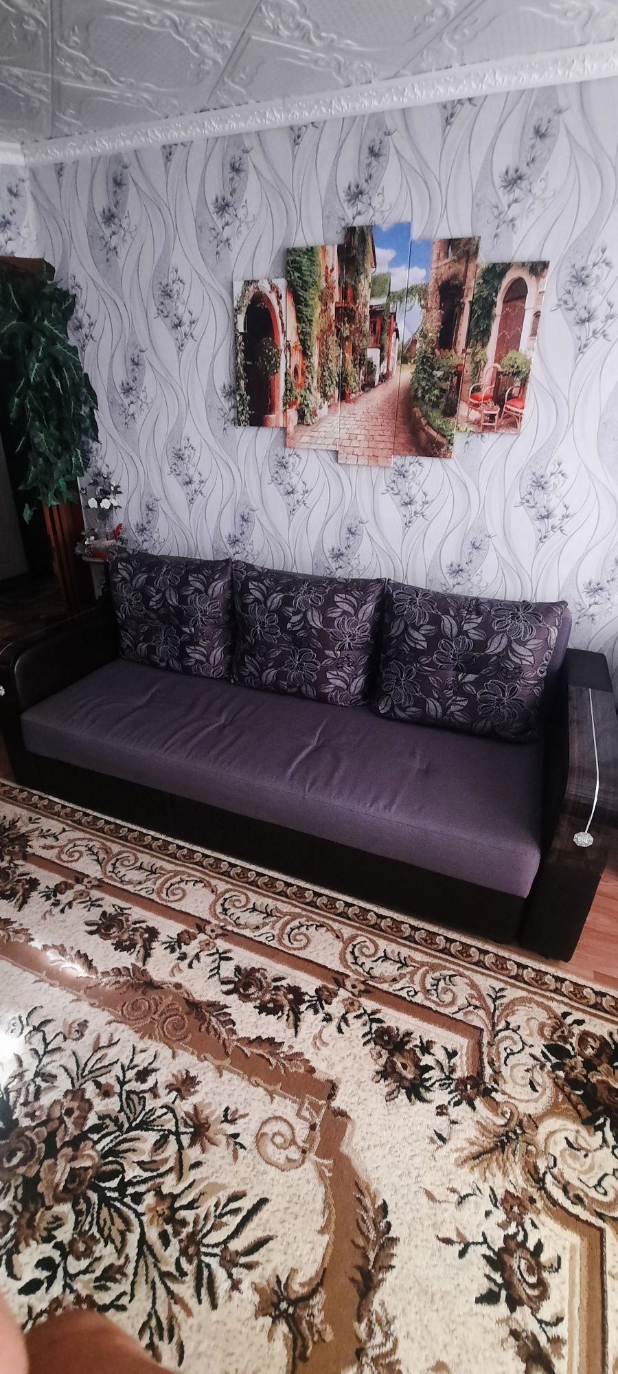 Продам мягкую мебель, диван вместе с креслом- кроватью