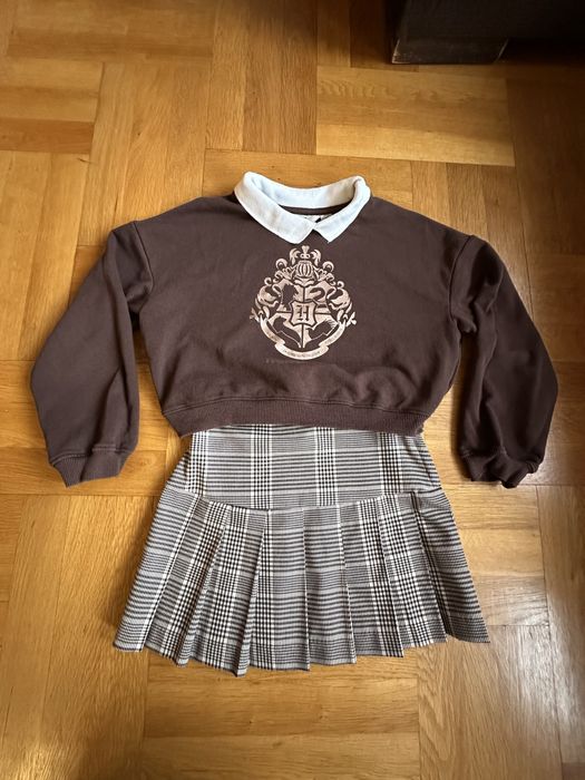 Пуловер Hogwarts и пола от H&M