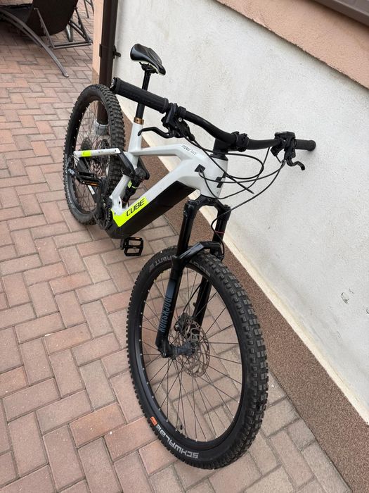 Bicicleta electrica Cube stereo race carbon