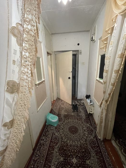 Chirchiq shahri katta bozor yonida 1xonali uy sotiladi