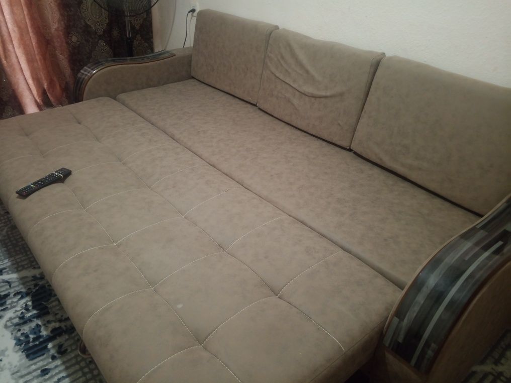 Продам раскладной диван