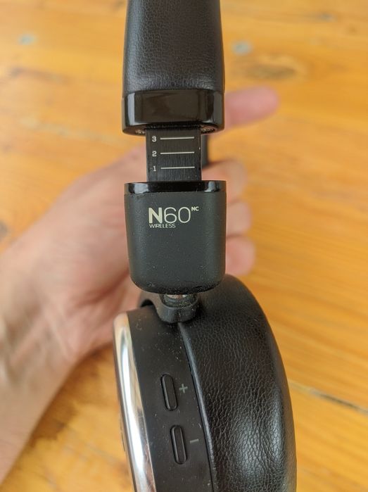 active noise canceling wireless akg