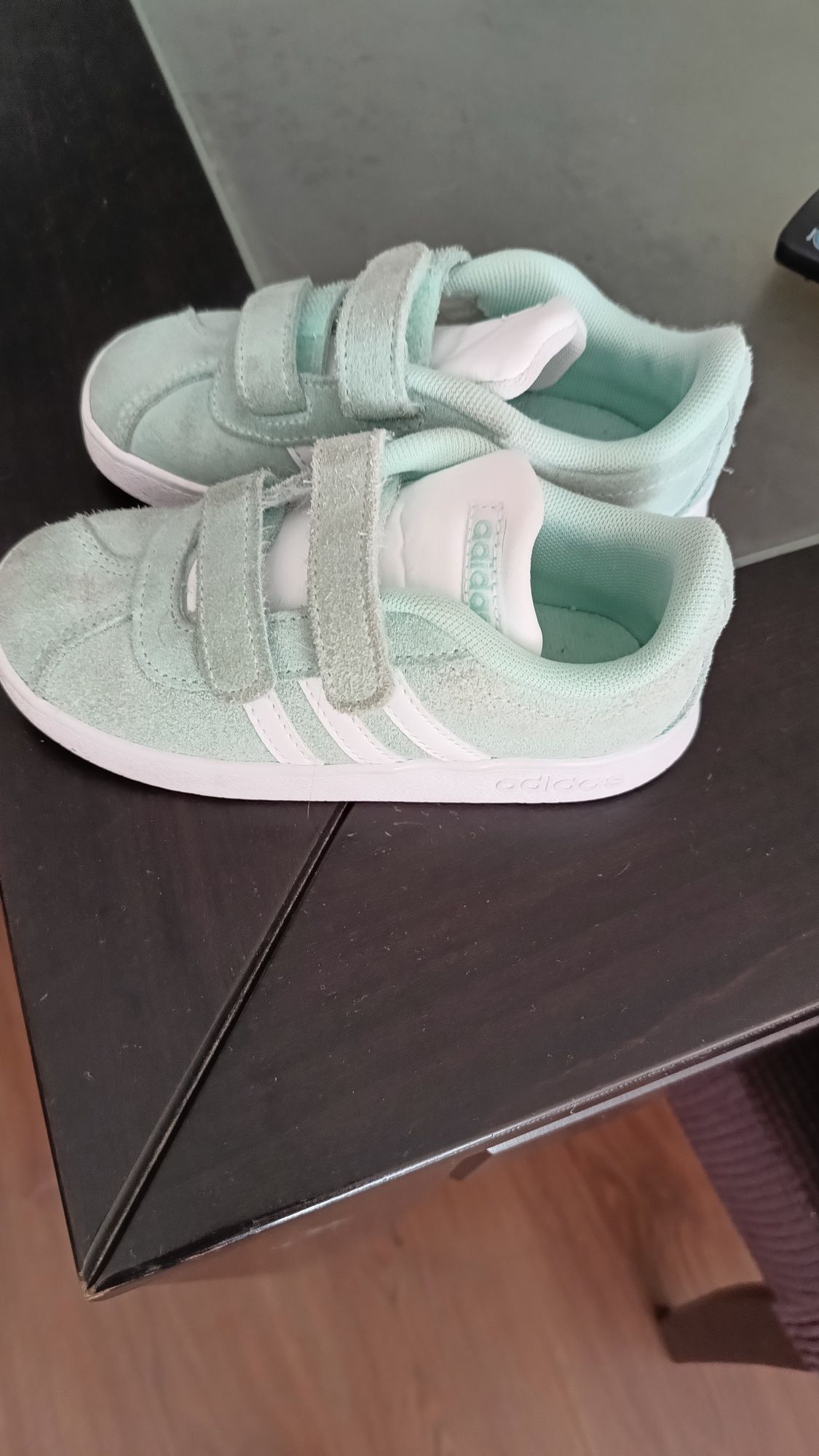 Кецове Adidas 25 1/2 цвят мента