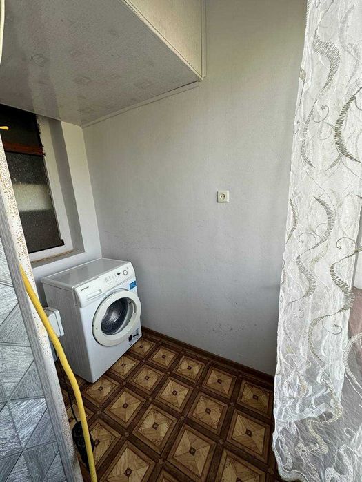 2х комнатная квартира на 4 этаже 49кв/м, в Самарканде