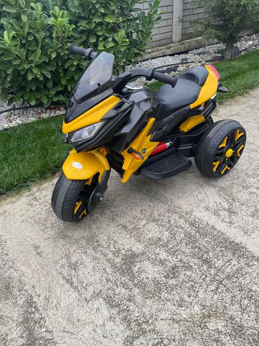 Vand Motocicleta OEM electrica cu 2 motoare