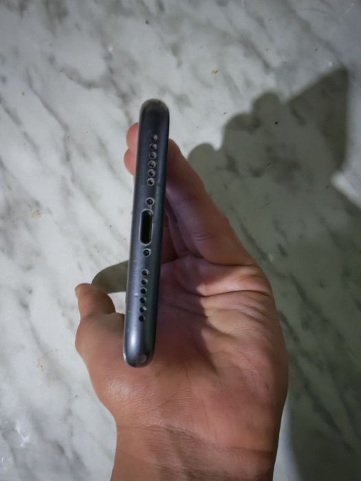 iPhone 11 black LL|A