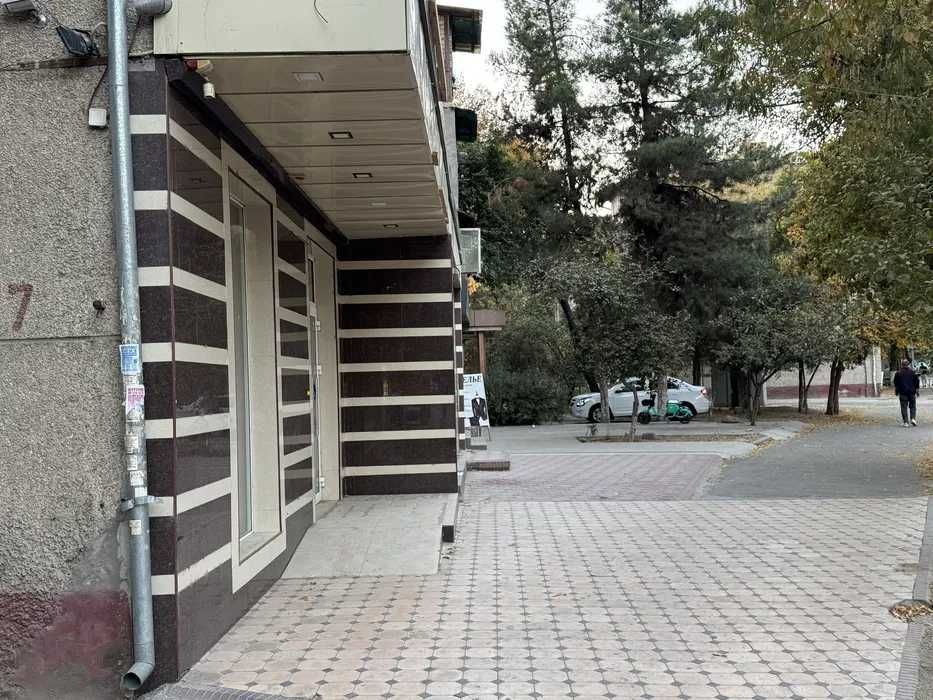 1-я  линия НЕЖИЛОЕ Чиланзар - 2кв-л 77м2