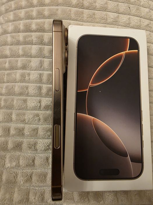 IPhone 16 pro , 256 GB