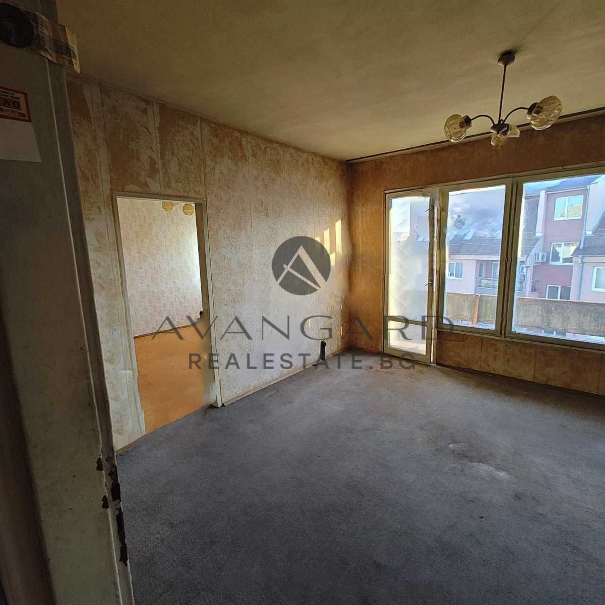 оф.22125 Двустаен Апартамент в Центъра