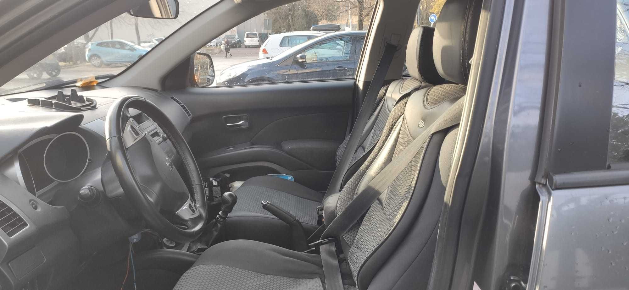 Peugeot 4007, an 2008, 7 locuri, motor 2.2HDI