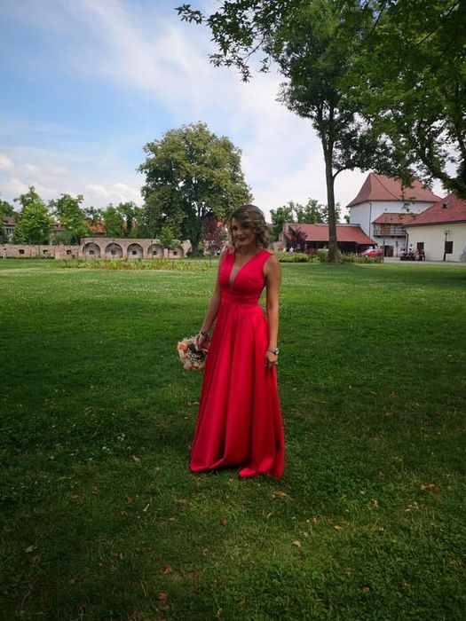 Rochie lungă, elegantă