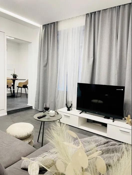 Дава се под наем Двустаен апартамент в Пловдив, Младежки Хълм - 50 кв.м за 450 € - Снимка #1