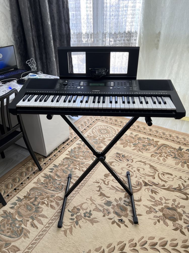 Синтезатор  Ямаха YAMAHA PSR-E373