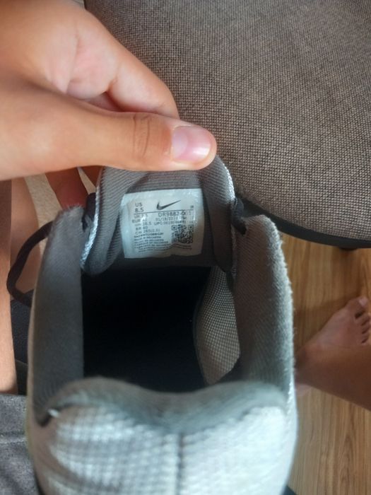 Adidași Nike gri cu verde