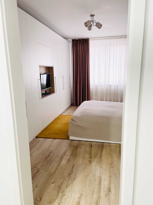Prop. vand apart 3 camere, decomandat, mobilitat, utililat , zona ultr
