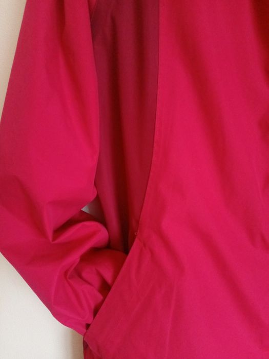 Яке есенно -пролетно.Женско.