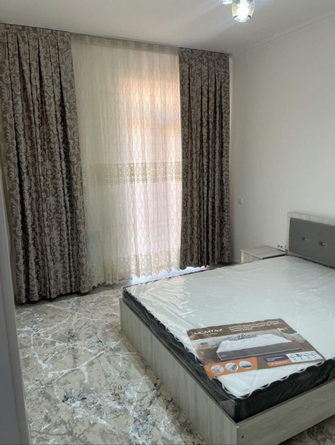 Bektemir Prakratura ruparasida 1 xona uy  300$