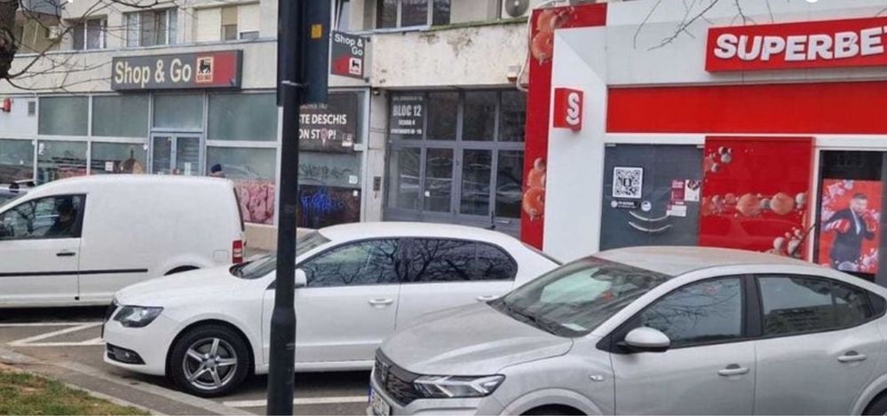 Inchiriez spatii comerciale,stradale cu vad bun 25mp-200mp