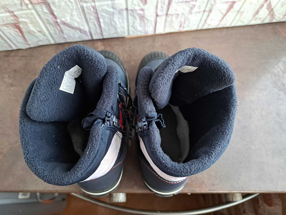 детски ботуши,зимни обувки,боти,апрески,Tommy Hilfiger ном36 за момче,