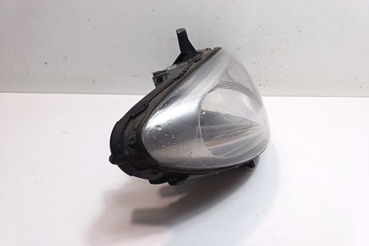 Far dreapta Mercedes-Benz Vito W639