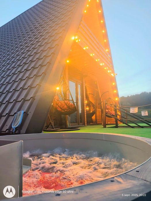 Regim Hotelier Cabane A-Frame , Foisor Incalzit,Ciubar ,Sauna,Jacuzzi.