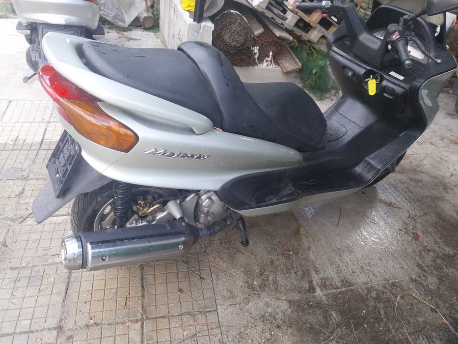 Скутер  Ямаха Мажести 250