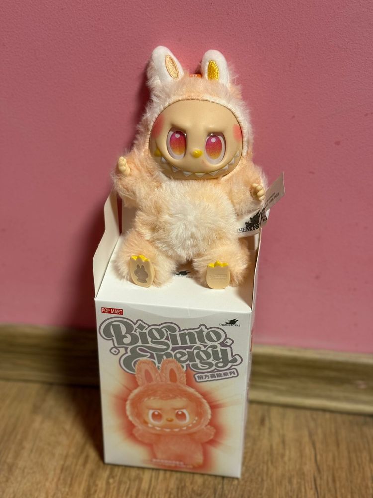 Labubu Pop Mart