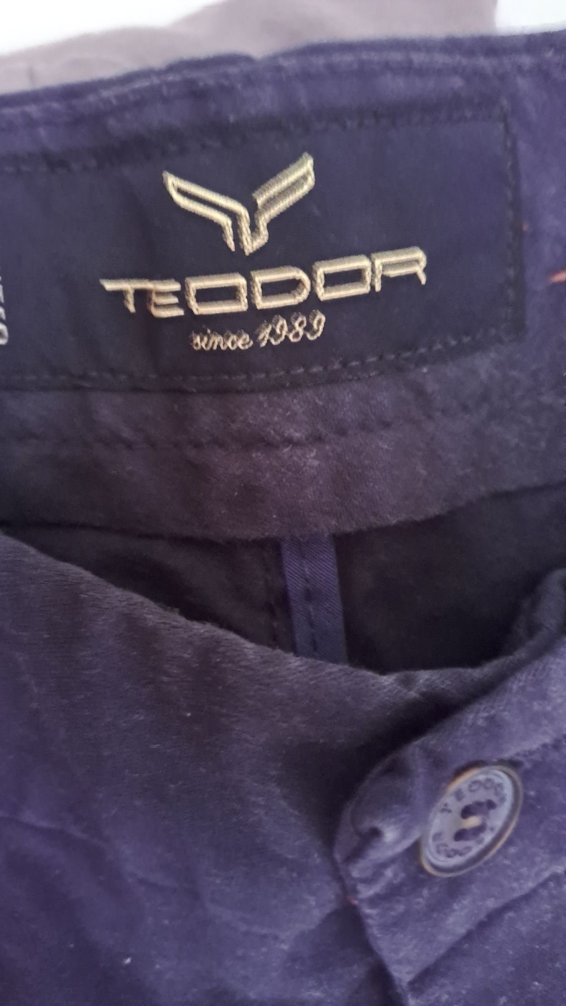 Мъжки панталон Teodor , размер M/L, нов