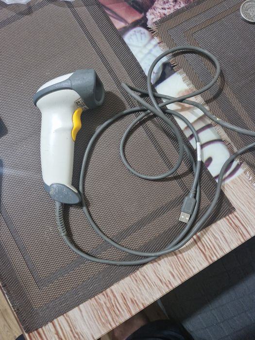 Vând cititor de coduri bara Motorola symbol