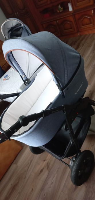 Vând căruț Krausman