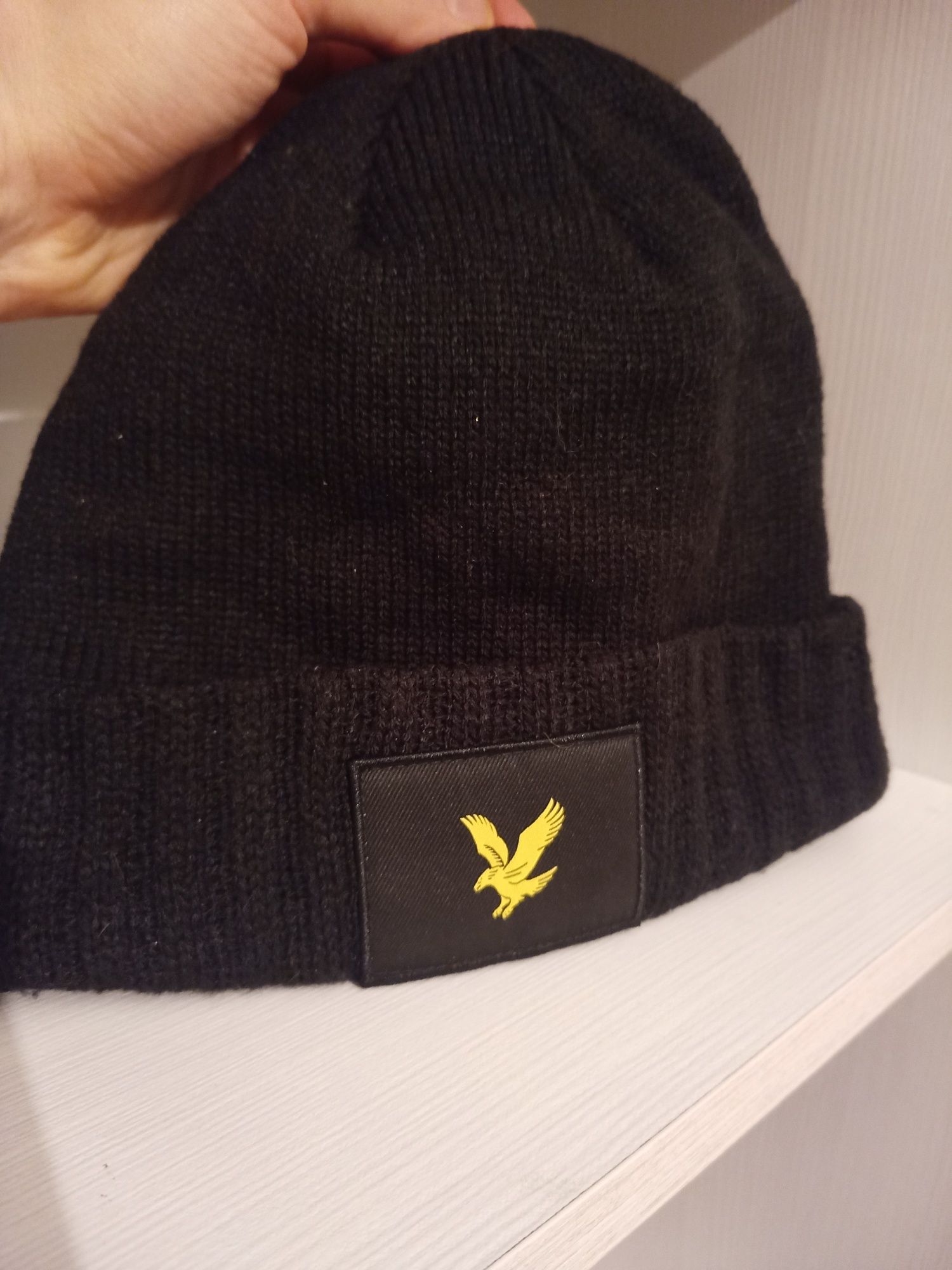 Продам шапку Lyle & Scott