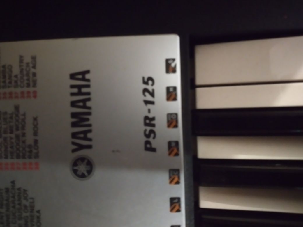 Pian Yamaha PSR-125