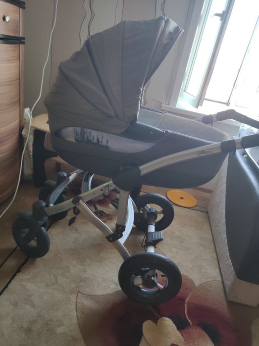 Продам коляску в хорошем состоянии