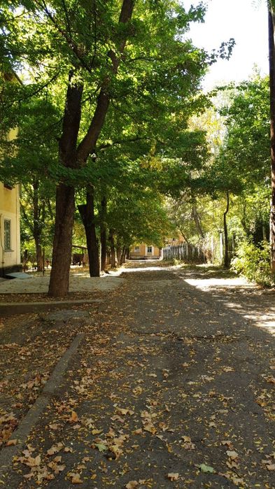 Angren, Yangiobod sh. kv sotiladi 3/1/3