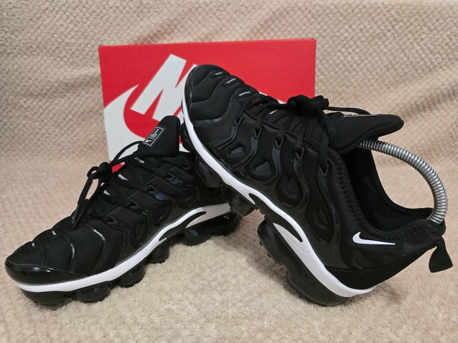 Nike Vapormax Plus nr 44 int 28 cm preț 350 lei