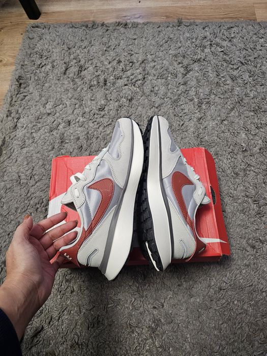 Оргинални дамски маратонки найк, размер 41