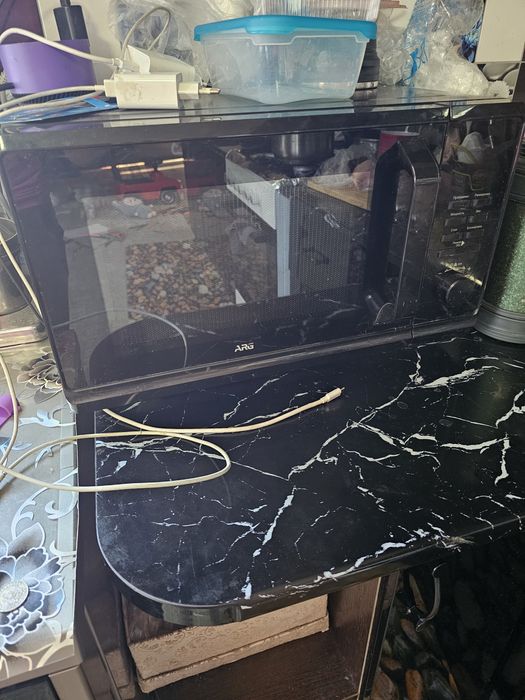 Микроволновая печь.