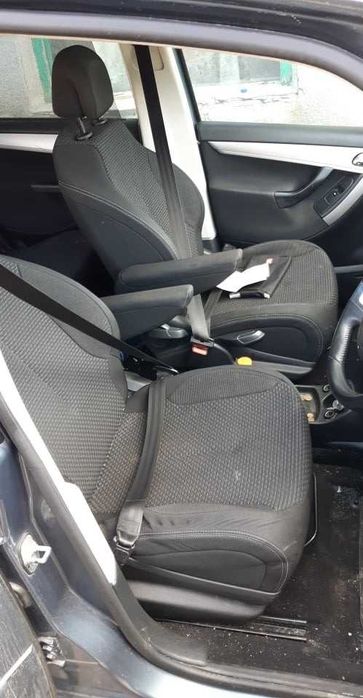 Citroen C4 Picasso 2.0HDI на части