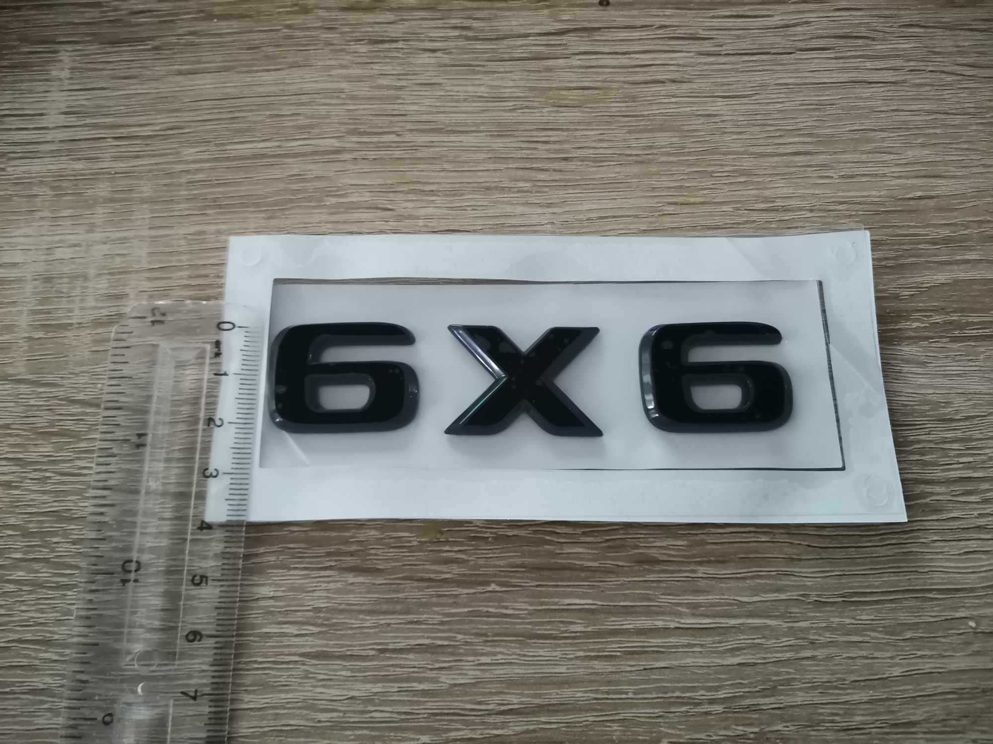 Mercedes Benz черна емблема 6x6