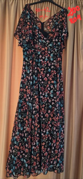 Vând rochii de ocazie