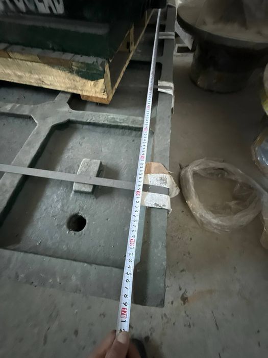 Плита (брон) щековой дробилки