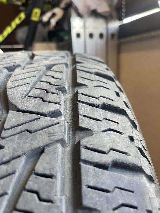 Продавам гуми 235/65/17