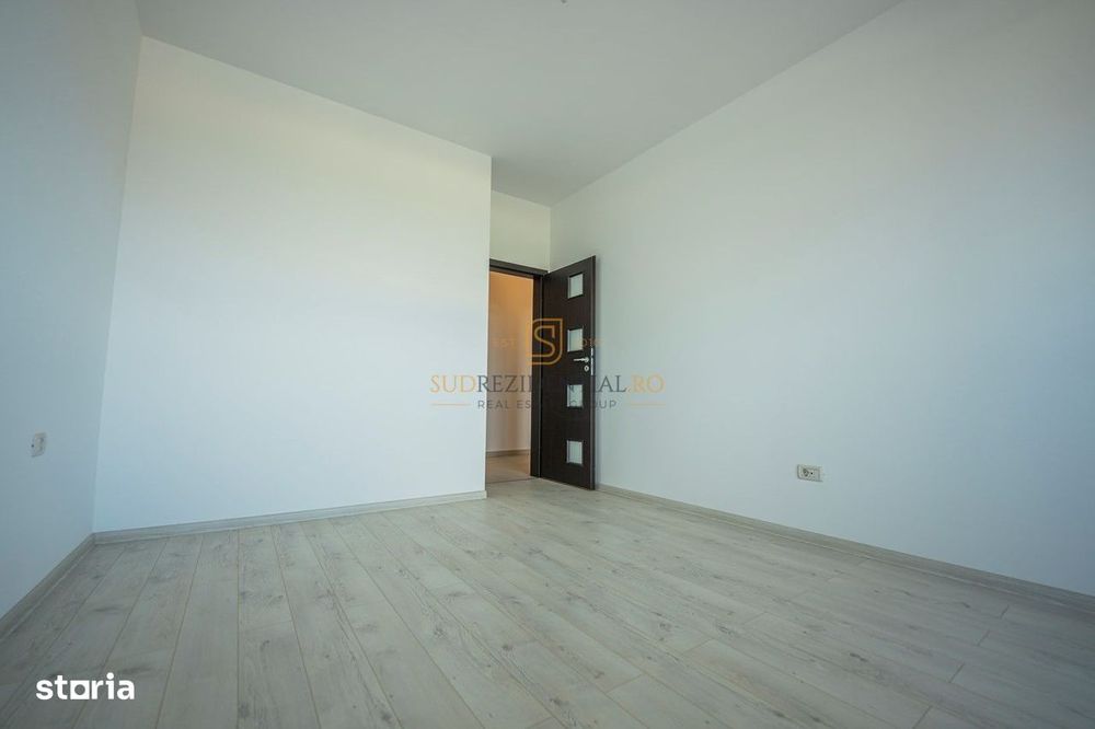 Garsoniera decomandata, imobil modern, zona Targ Pucheni - Comision 0%