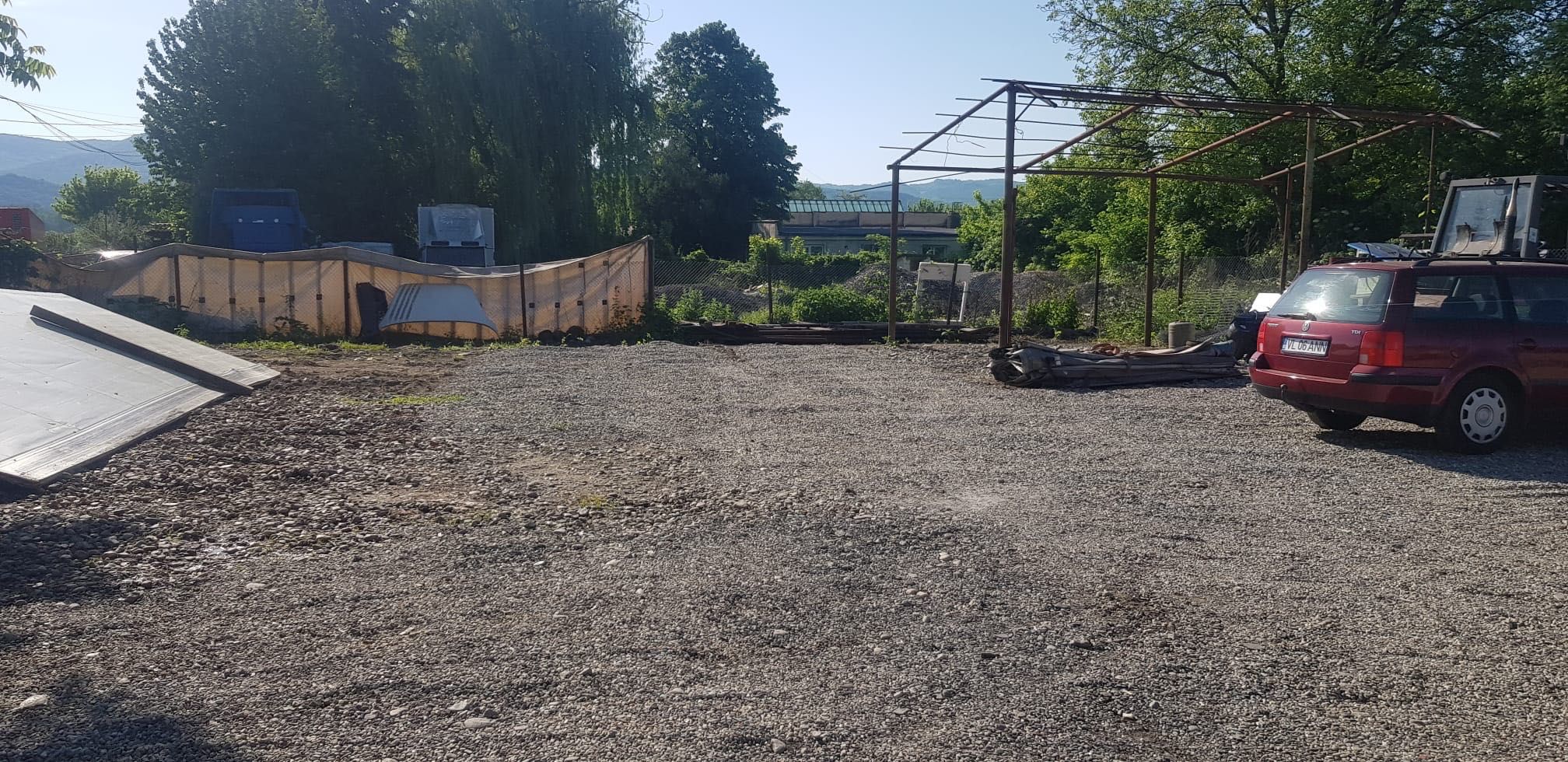 Teren 1210mp + hală și spațiu de birouri Ramnicu Valcea lângă Remat
