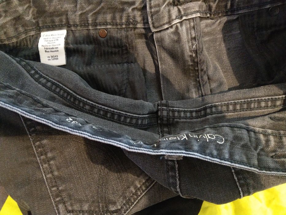 Calvin Klein 34/32. Оригинален продукт.