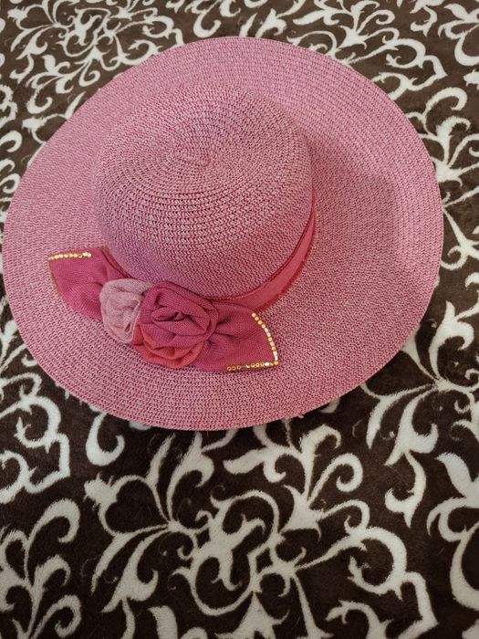 Шляпа женская розовая