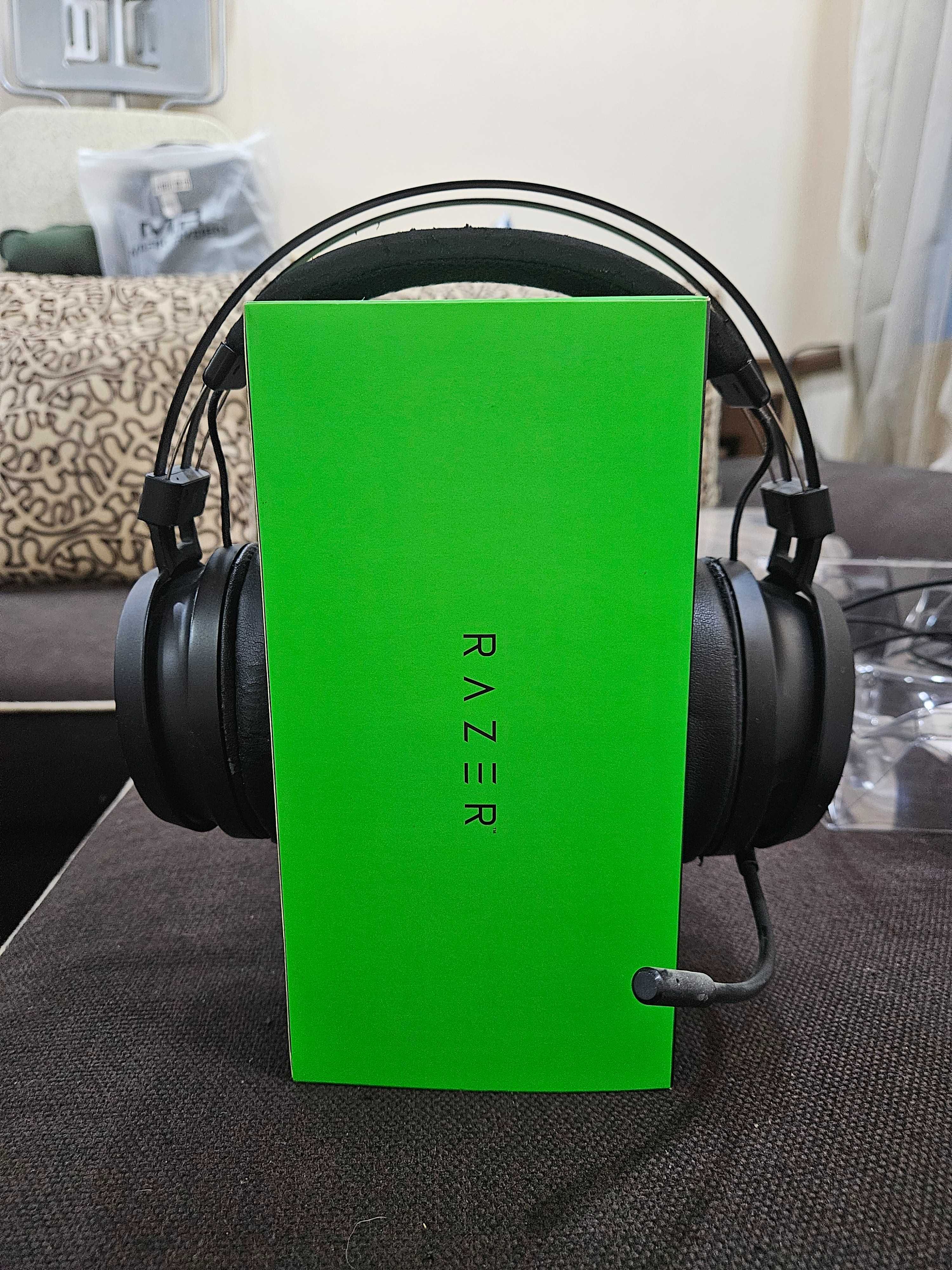 Беспроводная игровая гарнитура Razer Nari Essential, среднее состояние
