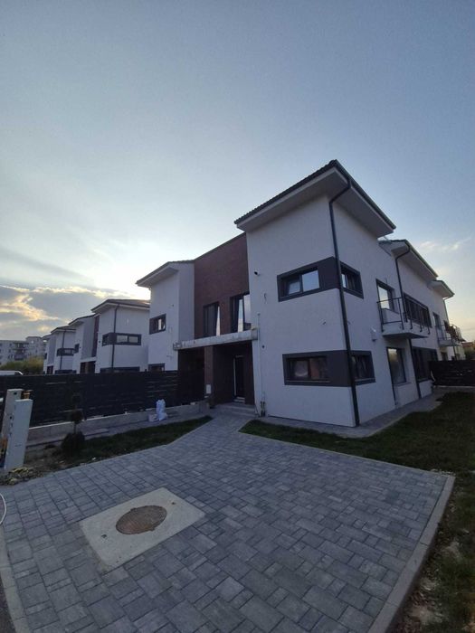 Dezvoltator Vand apartament 100mp, zona IRA